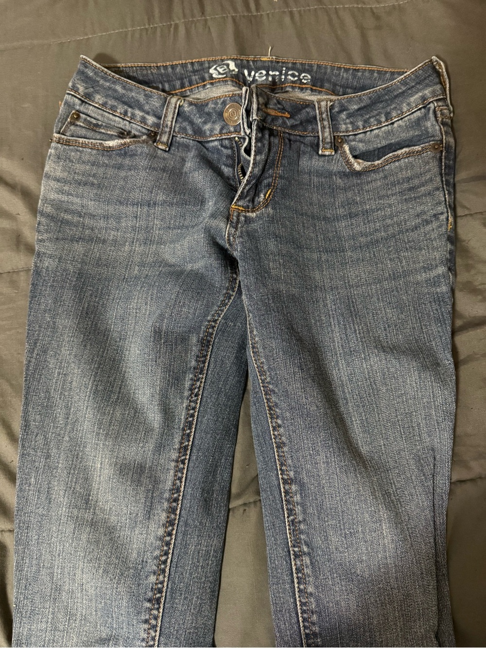 Bullhead Straight Leg Women's Blue Denim Jeans